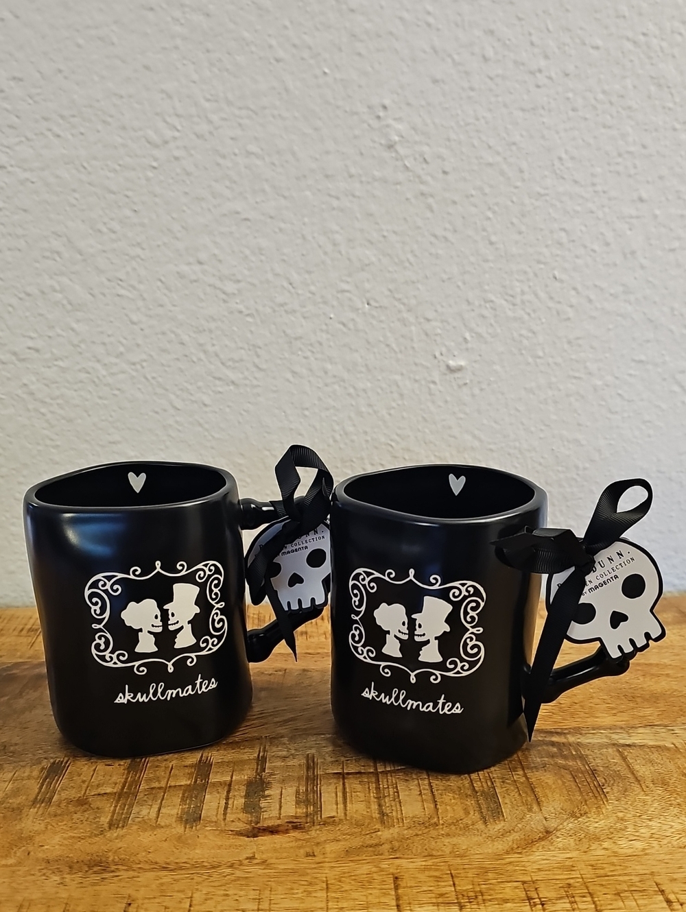 NWT 2 Rae Dunn Halloween Black SKULLMATES Mug Skeleton Handle Heart - RARE